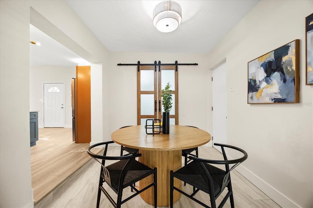 For Sale: $364,999 (4 beds, 2 baths, 1732 Square Feet)