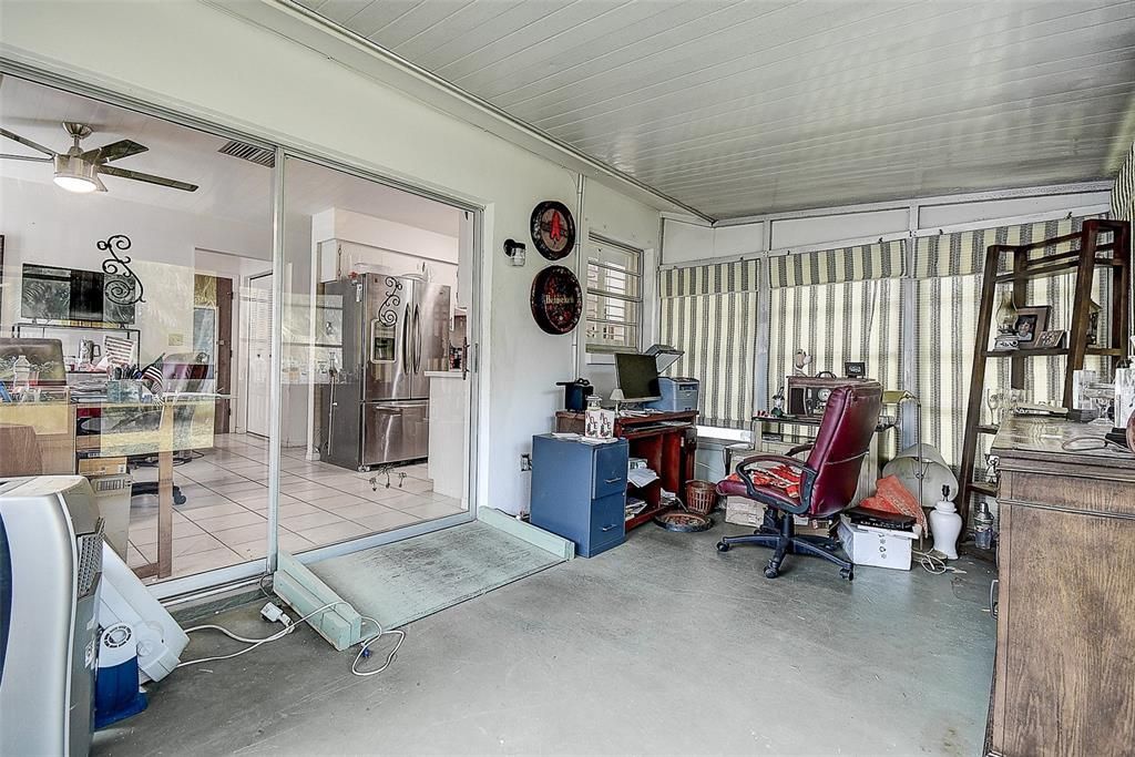 En Venta: $333,000 (2 camas, 2 baños, 1269 Pies cuadrados)