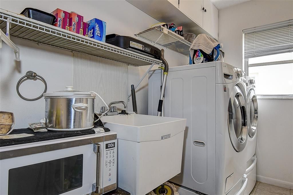 En Venta: $333,000 (2 camas, 2 baños, 1269 Pies cuadrados)