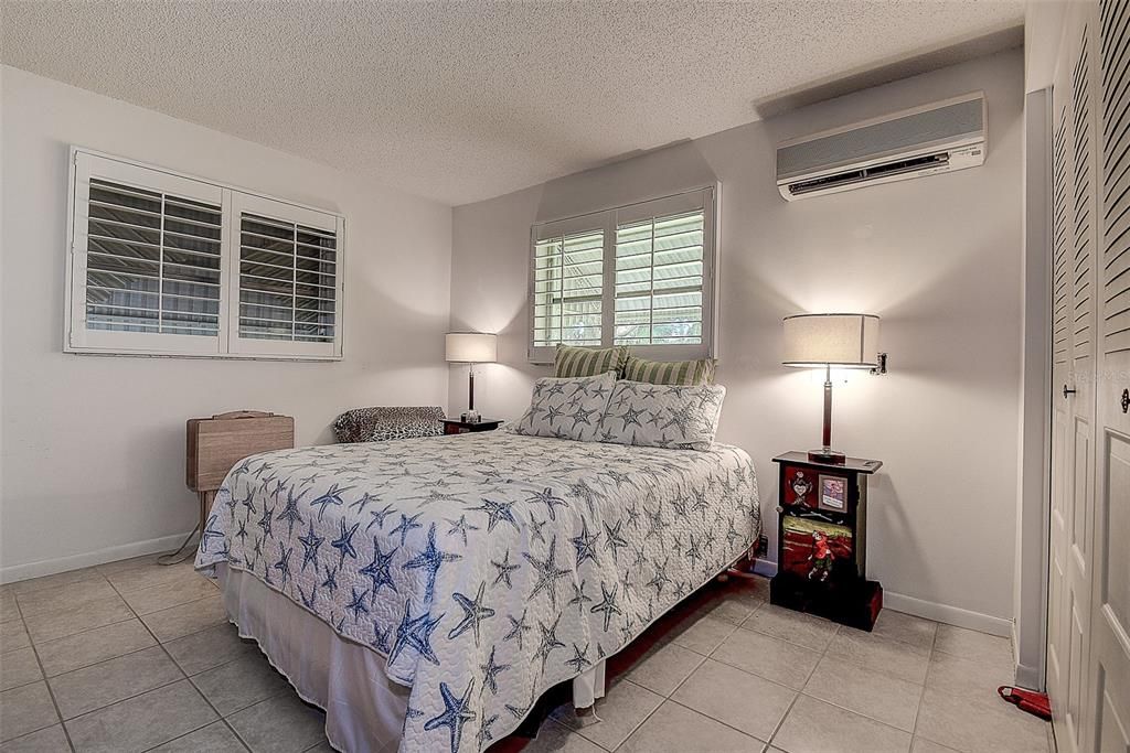 En Venta: $333,000 (2 camas, 2 baños, 1269 Pies cuadrados)