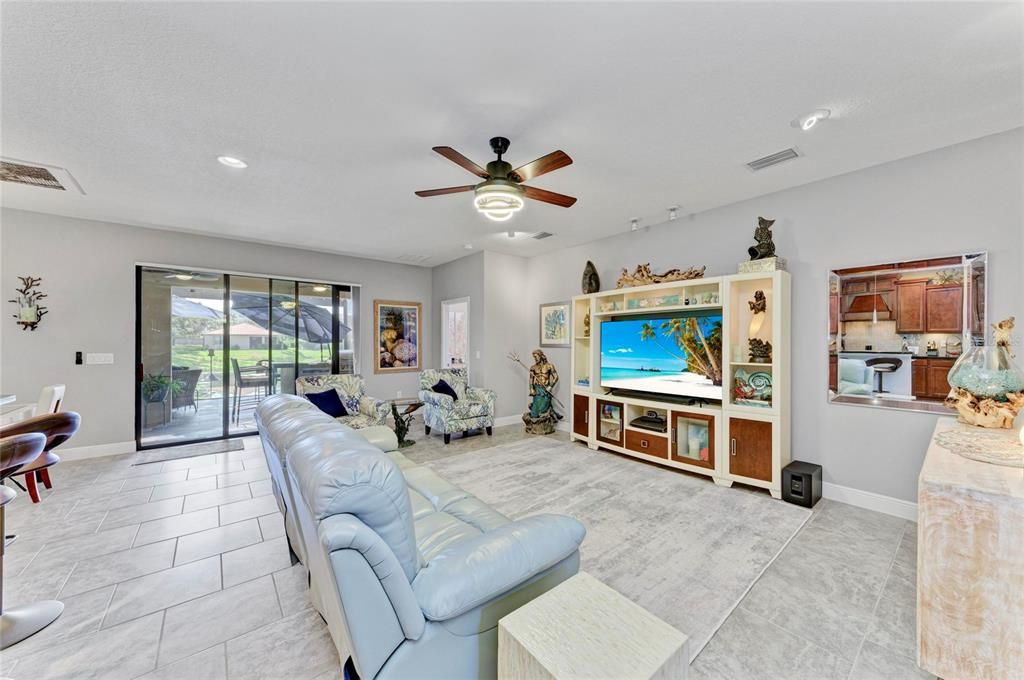Active With Contract: $525,000 (4 beds, 2 baths, 2036 Square Feet)
