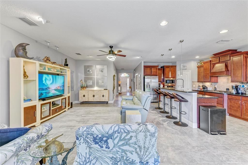 Active With Contract: $525,000 (4 beds, 2 baths, 2036 Square Feet)