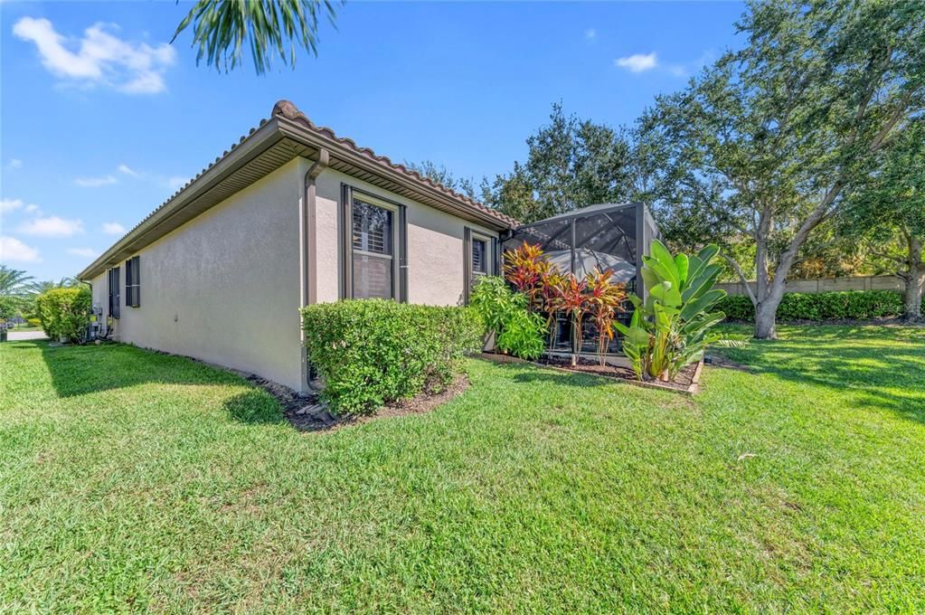 Active With Contract: $525,000 (4 beds, 2 baths, 2036 Square Feet)