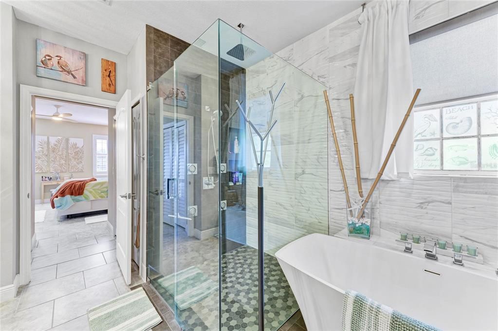 Active With Contract: $525,000 (4 beds, 2 baths, 2036 Square Feet)