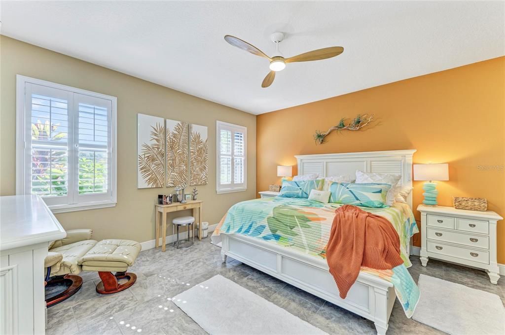 Active With Contract: $525,000 (4 beds, 2 baths, 2036 Square Feet)