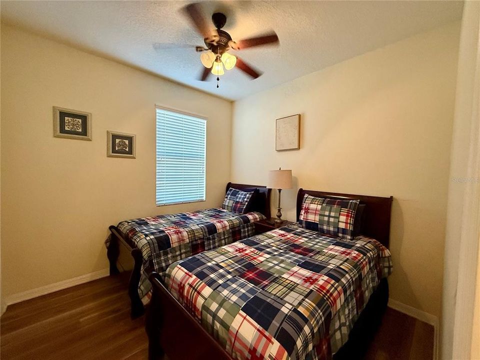 En Venta: $298,000 (3 camas, 2 baños, 1255 Pies cuadrados)