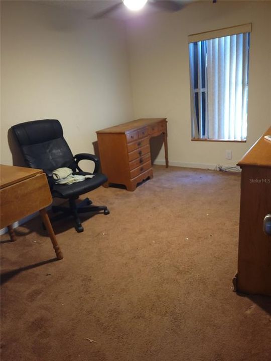 На продажу: $140,000 (3 спален, 2 ванн, 1216 Квадратных фут)