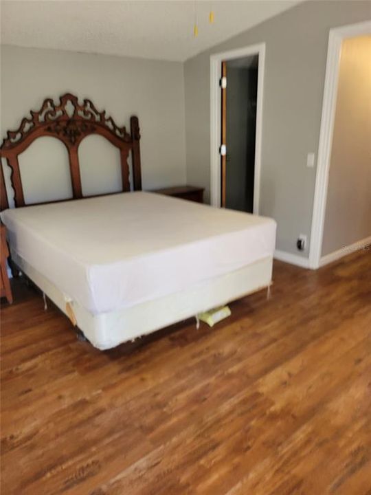 На продажу: $140,000 (3 спален, 2 ванн, 1216 Квадратных фут)