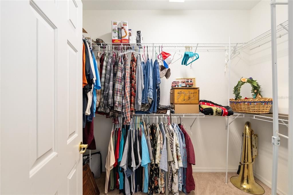 For Sale: $349,000 (2 beds, 2 baths, 1870 Square Feet)