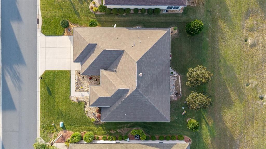 For Sale: $349,000 (2 beds, 2 baths, 1870 Square Feet)