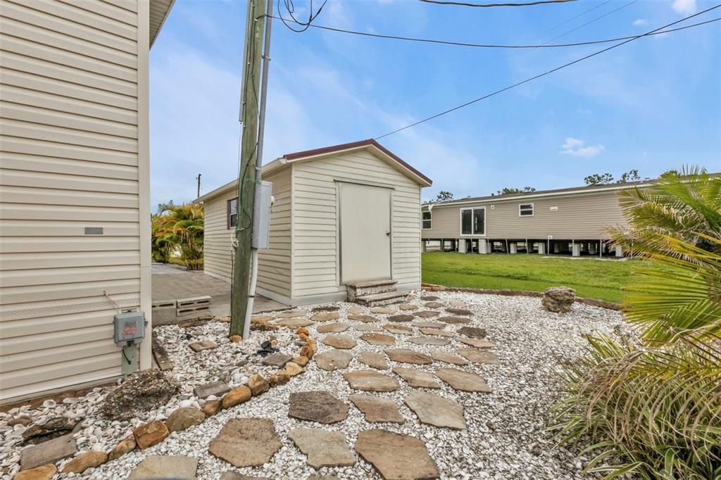 For Sale: $209,900 (2 beds, 2 baths, 1248 Square Feet)