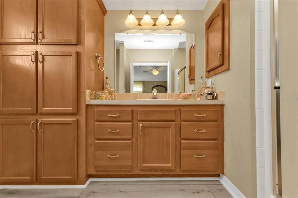 For Sale: $209,900 (2 beds, 2 baths, 1248 Square Feet)