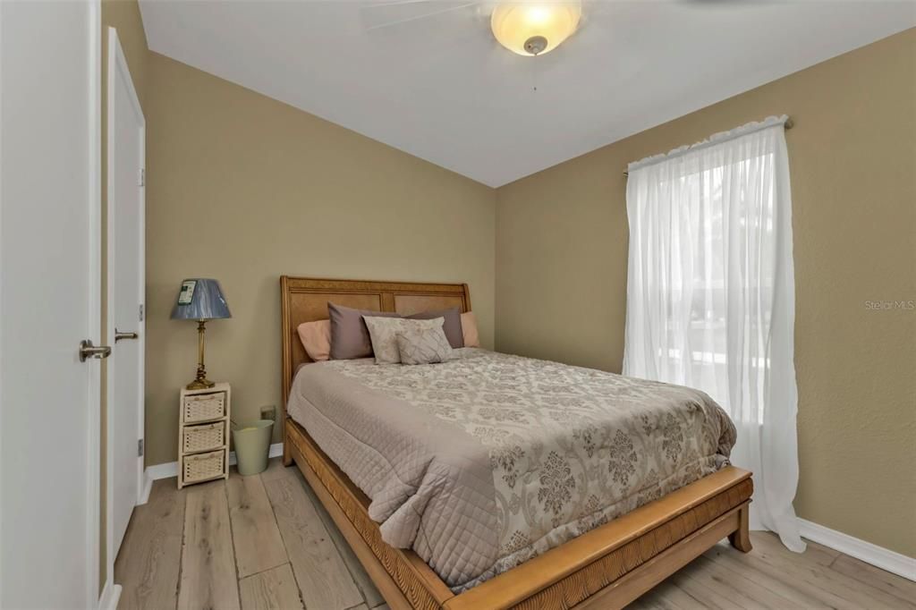 For Sale: $209,900 (2 beds, 2 baths, 1248 Square Feet)