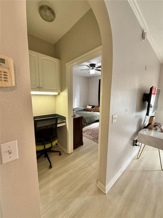 For Sale: $210,000 (1 beds, 1 baths, 535 Square Feet)