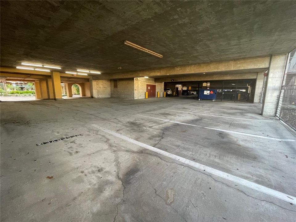 For Sale: $210,000 (1 beds, 1 baths, 535 Square Feet)