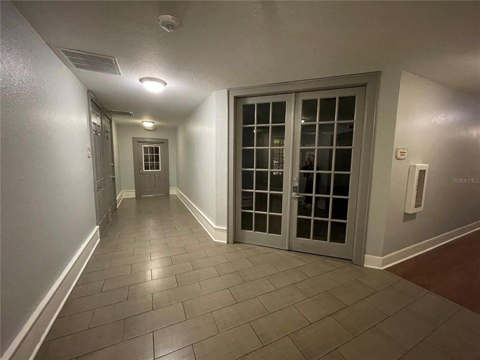 For Sale: $210,000 (1 beds, 1 baths, 535 Square Feet)