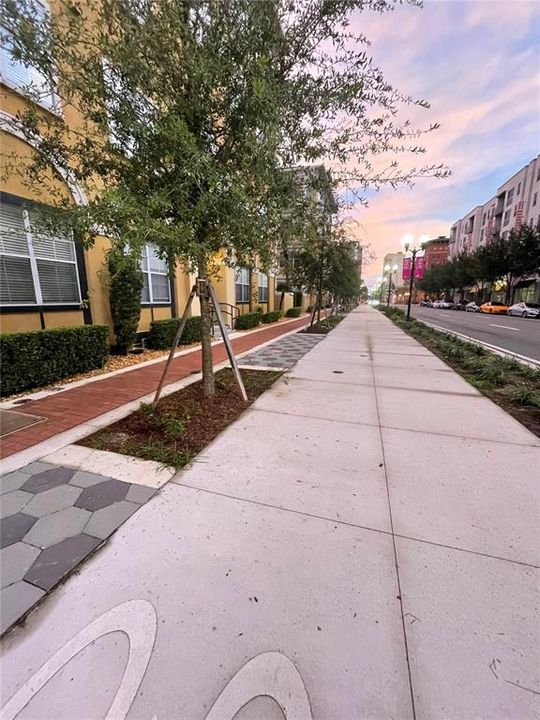 For Sale: $210,000 (1 beds, 1 baths, 535 Square Feet)