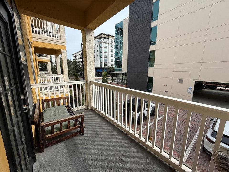 For Sale: $210,000 (1 beds, 1 baths, 535 Square Feet)