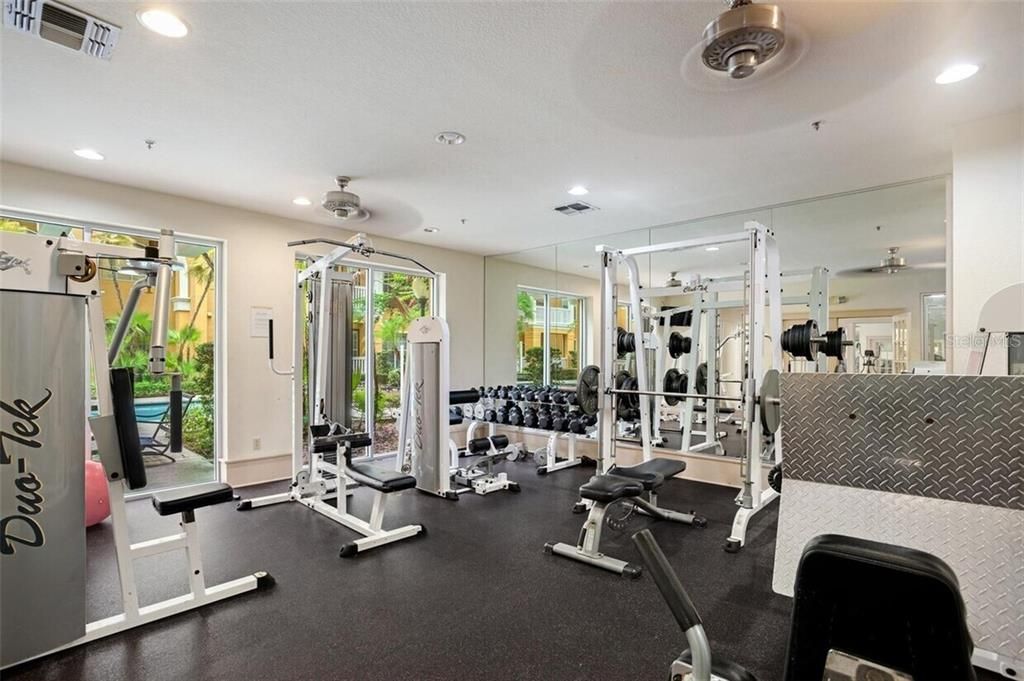 For Sale: $210,000 (1 beds, 1 baths, 535 Square Feet)