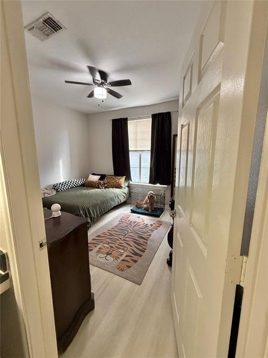 For Sale: $210,000 (1 beds, 1 baths, 535 Square Feet)