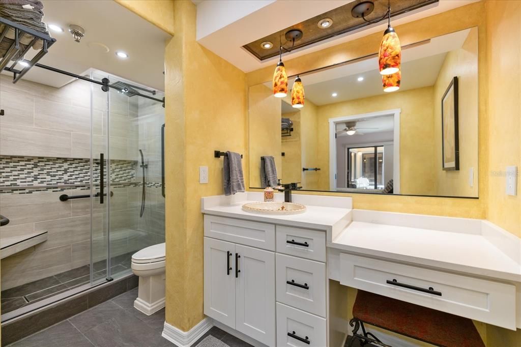 Active With Contract: $560,000 (2 beds, 2 baths, 1332 Square Feet)