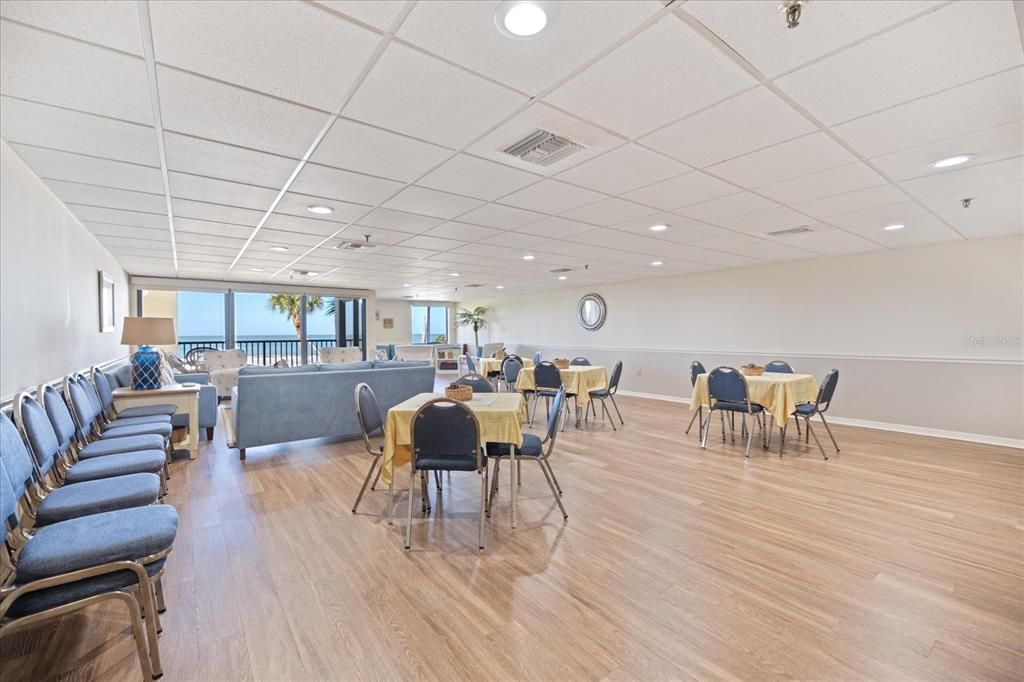 Active With Contract: $560,000 (2 beds, 2 baths, 1332 Square Feet)