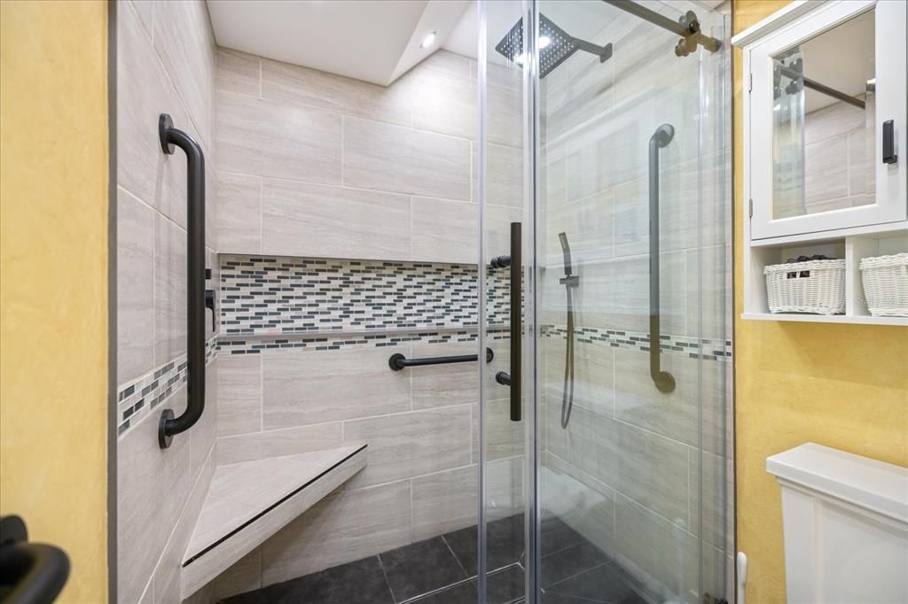 Active With Contract: $560,000 (2 beds, 2 baths, 1332 Square Feet)