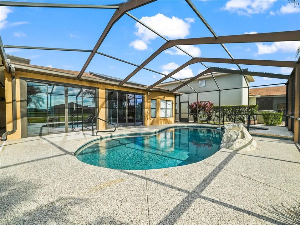 待售: $580,000 (3 贝兹, 2 浴室, 2284 平方英尺)