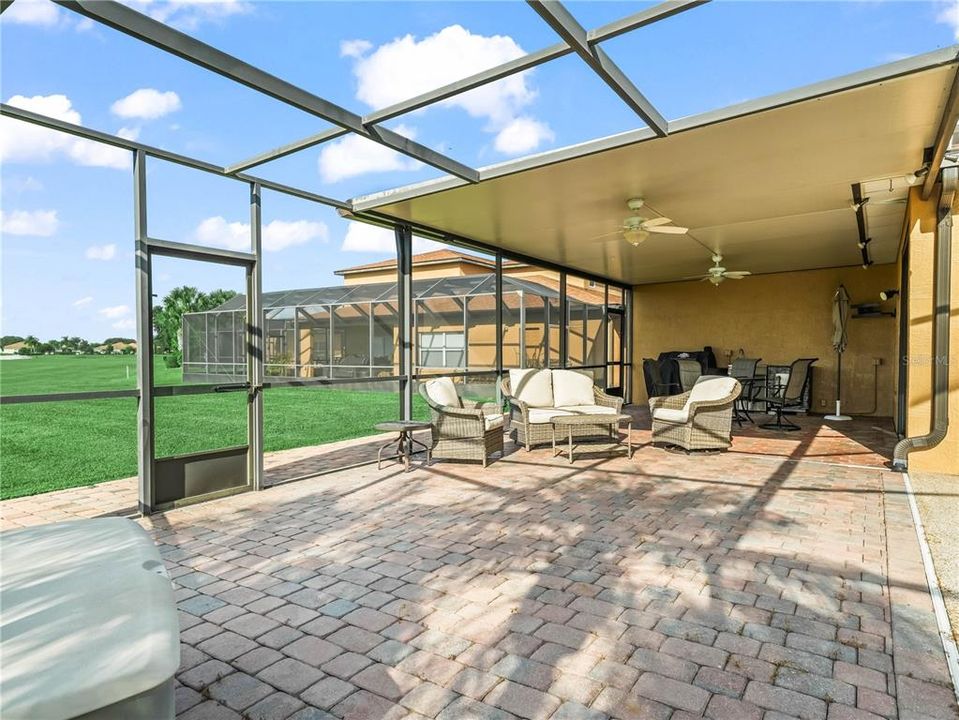 待售: $580,000 (3 贝兹, 2 浴室, 2284 平方英尺)