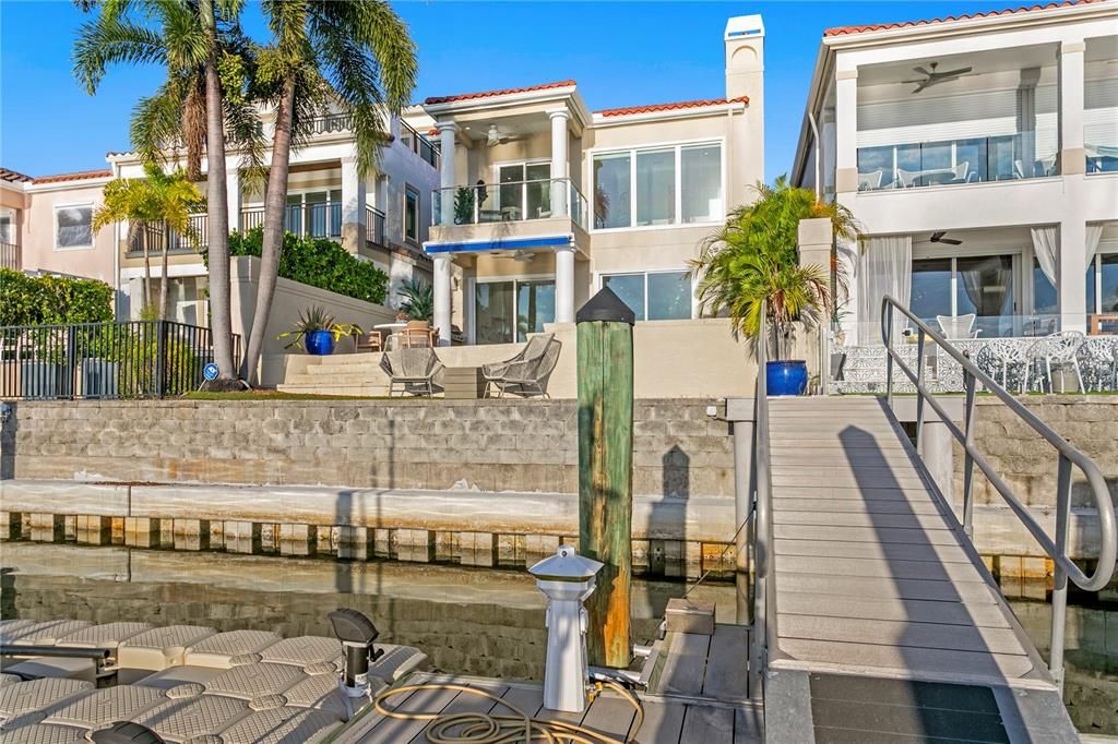 Active With Contract: $3,295,000 (4 beds, 3 baths, 3248 Square Feet)