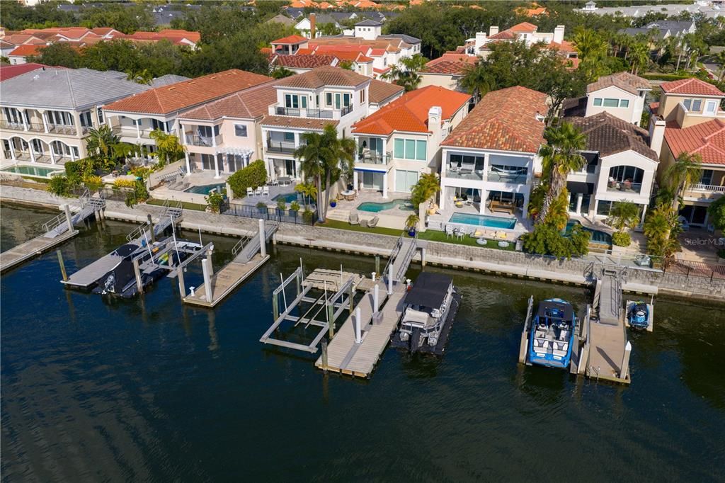 Active With Contract: $3,295,000 (4 beds, 3 baths, 3248 Square Feet)