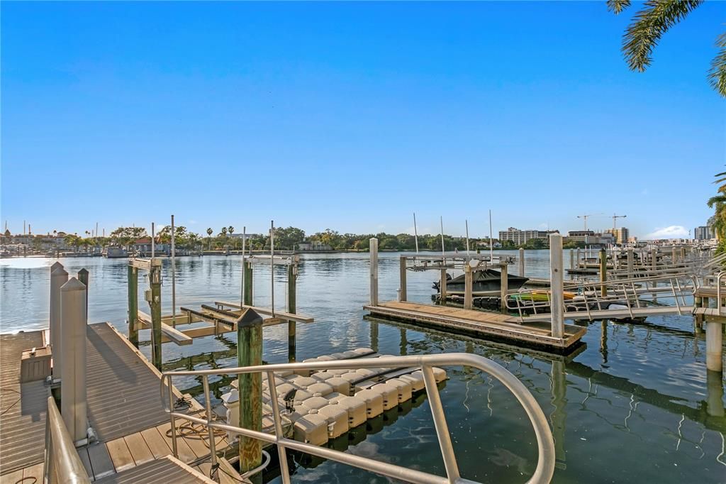 Active With Contract: $3,295,000 (4 beds, 3 baths, 3248 Square Feet)