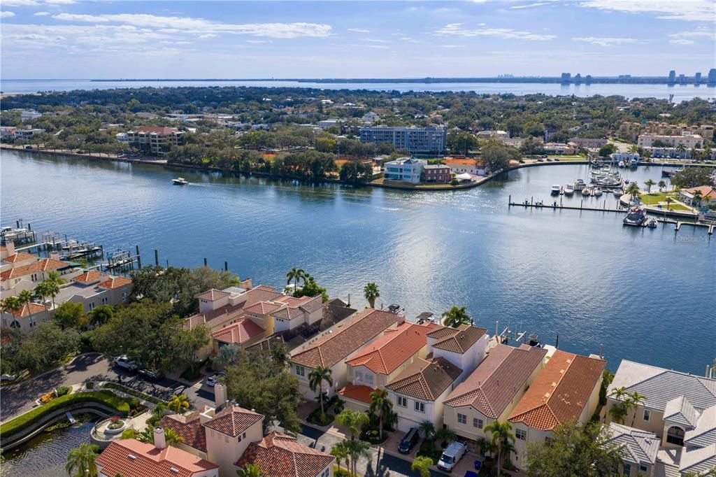 Active With Contract: $3,295,000 (4 beds, 3 baths, 3248 Square Feet)