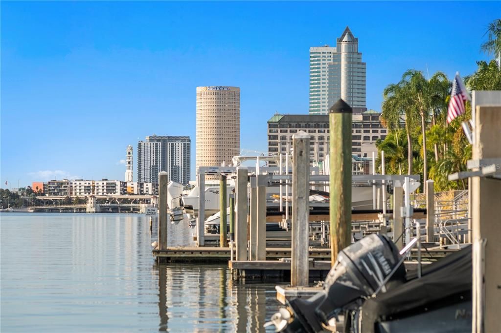 Active With Contract: $3,295,000 (4 beds, 3 baths, 3248 Square Feet)