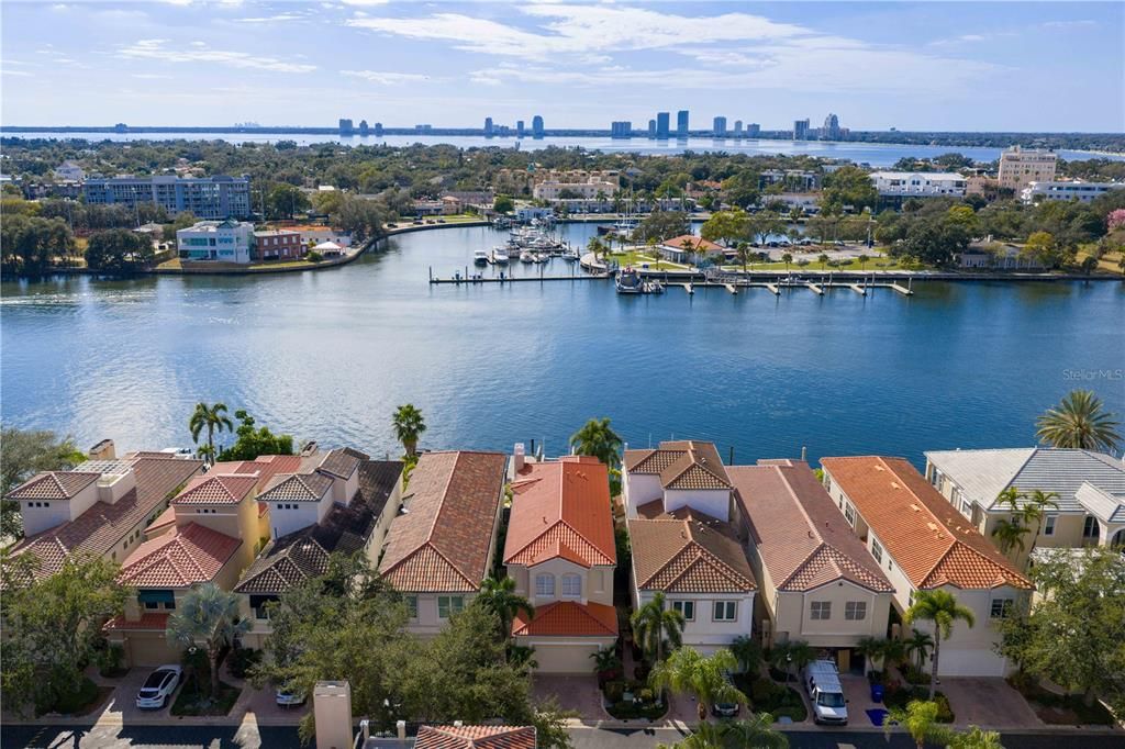 Active With Contract: $3,295,000 (4 beds, 3 baths, 3248 Square Feet)