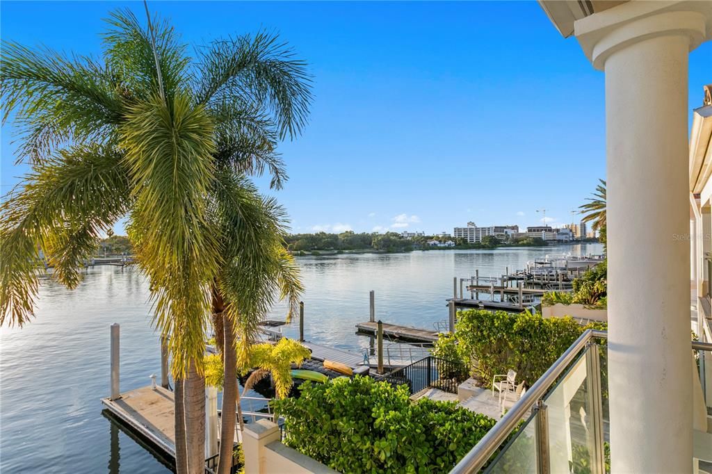 Active With Contract: $3,295,000 (4 beds, 3 baths, 3248 Square Feet)