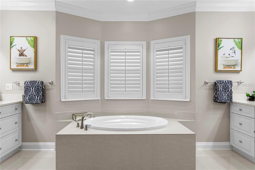 Active With Contract: $3,295,000 (4 beds, 3 baths, 3248 Square Feet)