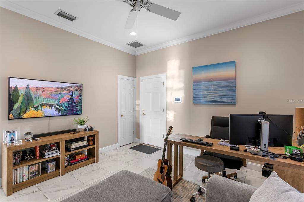 Active With Contract: $3,295,000 (4 beds, 3 baths, 3248 Square Feet)