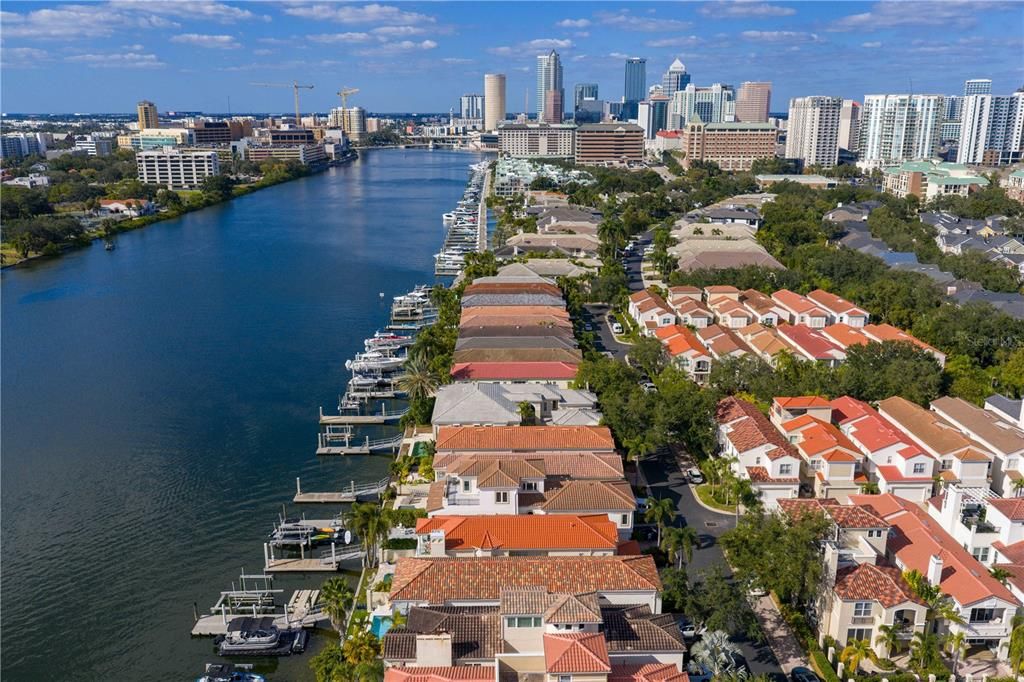 Active With Contract: $3,295,000 (4 beds, 3 baths, 3248 Square Feet)