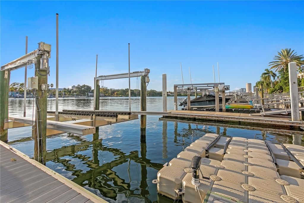 Active With Contract: $3,295,000 (4 beds, 3 baths, 3248 Square Feet)