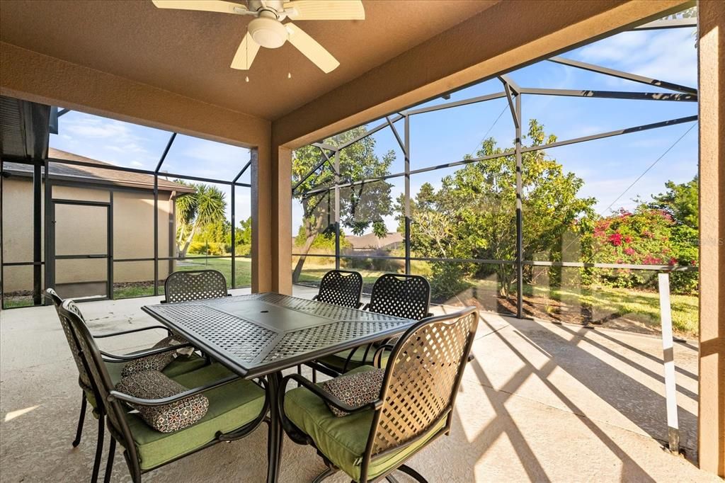 На продажу: $330,000 (2 спален, 2 ванн, 1772 Квадратных фут)