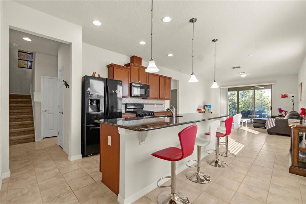 На продажу: $330,000 (2 спален, 2 ванн, 1772 Квадратных фут)