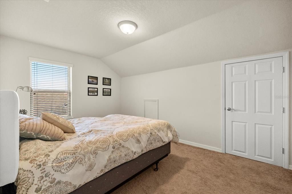 На продажу: $330,000 (2 спален, 2 ванн, 1772 Квадратных фут)