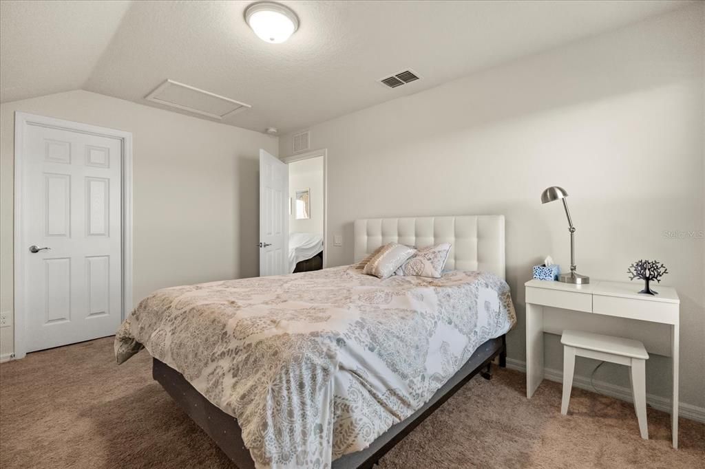 На продажу: $330,000 (2 спален, 2 ванн, 1772 Квадратных фут)