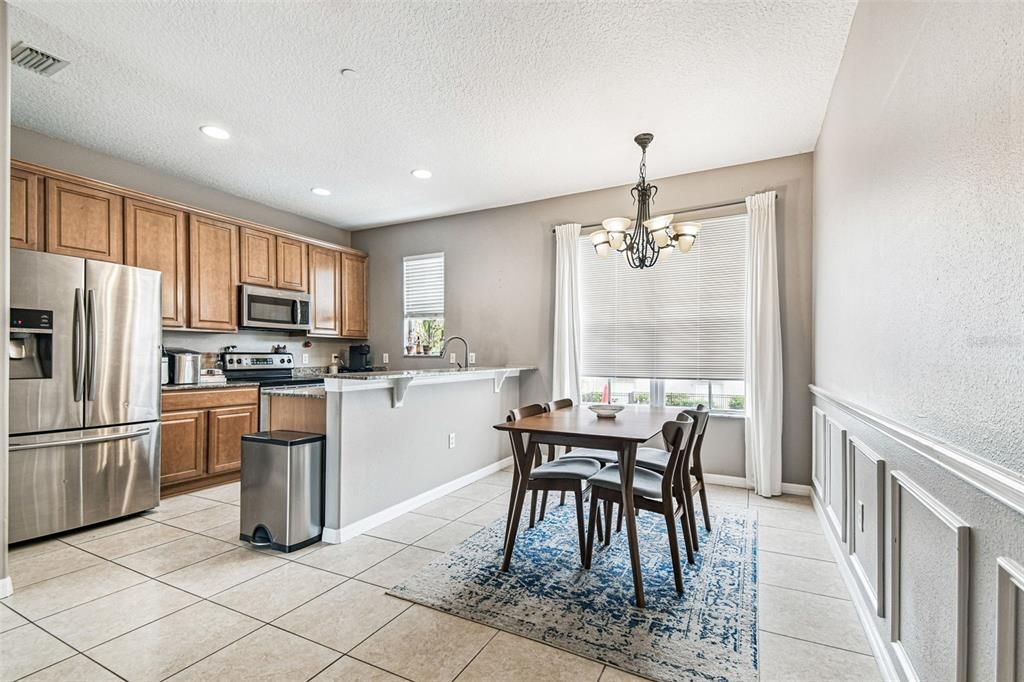 For Rent: $2,300 (3 beds, 3 baths, 1917 Square Feet)