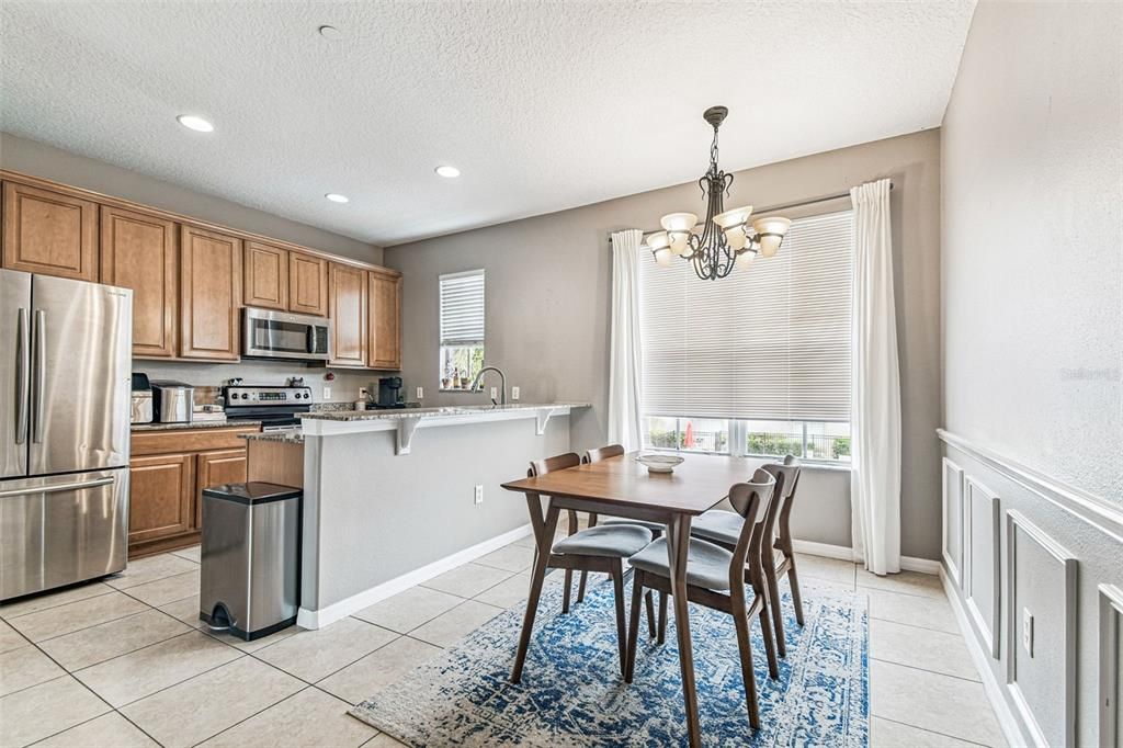 For Rent: $2,300 (3 beds, 3 baths, 1917 Square Feet)