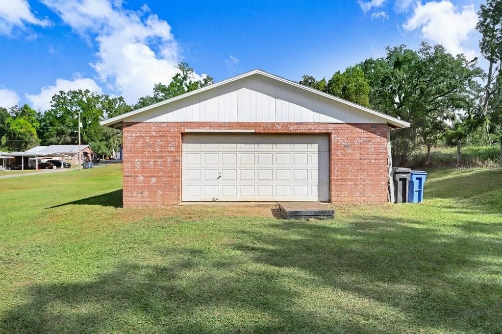 Activo con contrato: $450,000 (3 camas, 2 baños, 1532 Pies cuadrados)