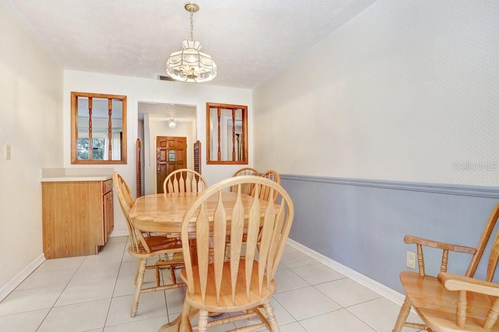 Activo con contrato: $450,000 (3 camas, 2 baños, 1532 Pies cuadrados)