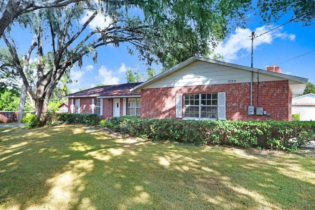 Activo con contrato: $450,000 (3 camas, 2 baños, 1532 Pies cuadrados)