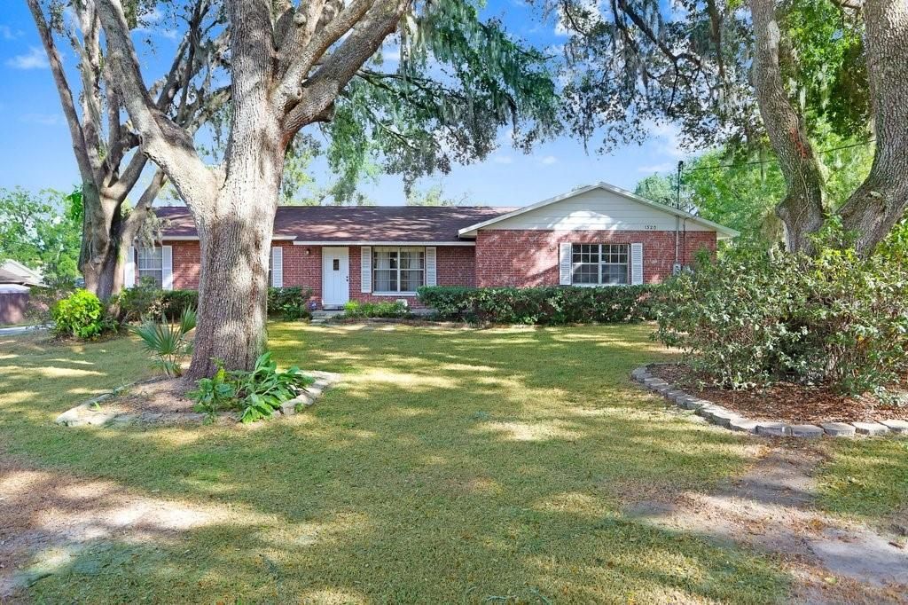 Activo con contrato: $450,000 (3 camas, 2 baños, 1532 Pies cuadrados)